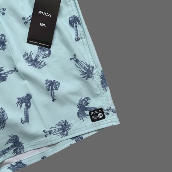 RVCA Pommier Palms 17” Boardshorts Blue Haze XL AVYBS00366 NWT $60 MSRP - Picture 2 of 9